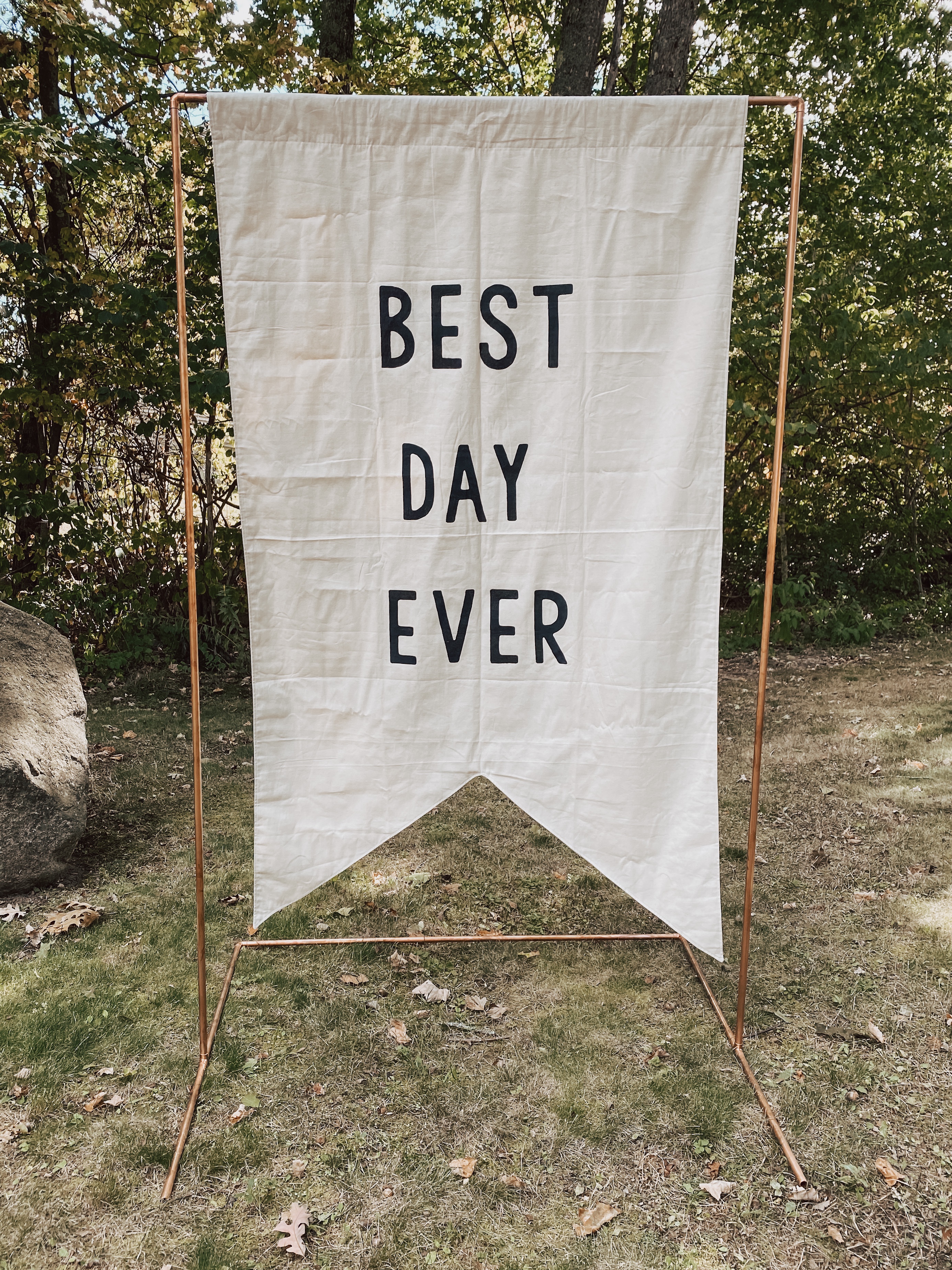 Signs – Hello Pretty Rentals